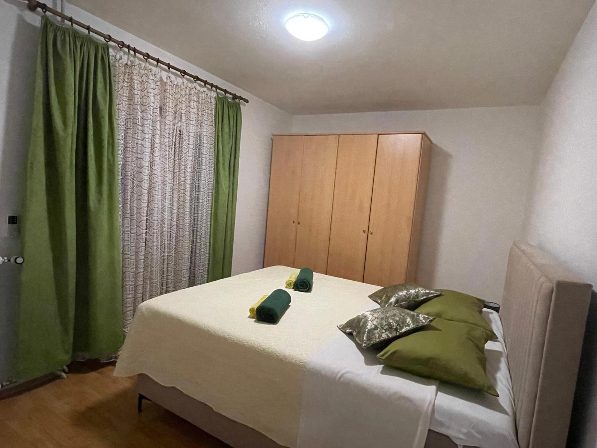 Apartments Angela Биоград-на-Мору Экстерьер фото