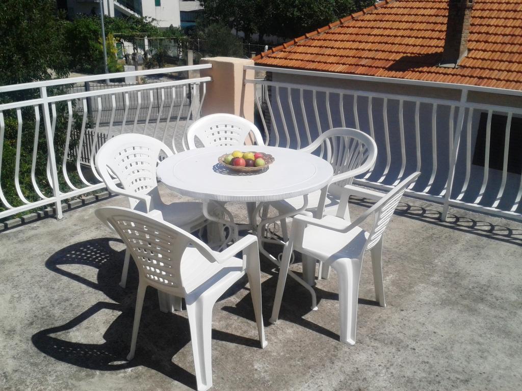 Apartments Angela Биоград-на-Мору Экстерьер фото