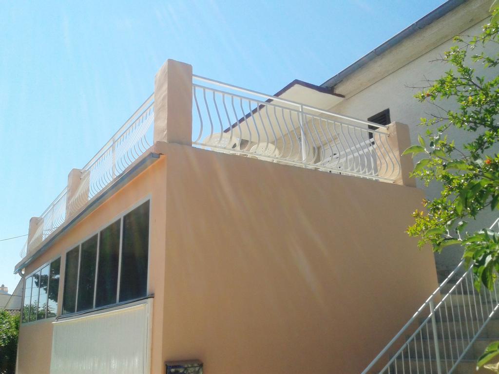 Apartments Angela Биоград-на-Мору Экстерьер фото
