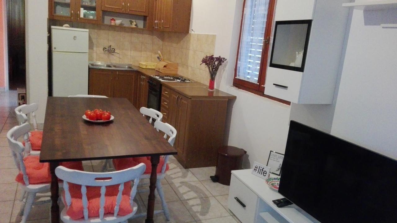 Apartments Angela Биоград-на-Мору Экстерьер фото